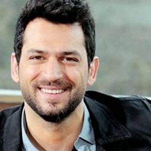  الممثل التركي مراد يلدريم يشارك لأول مرة في عمل سينمائي مصري