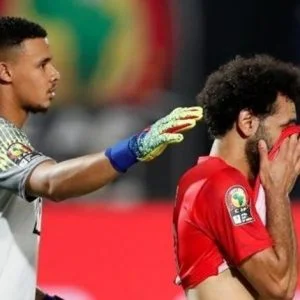 صلاح يدخل في نوبة بكاء بعد خروج منتخب بلاده من كأس أفريقيا (شاهد)