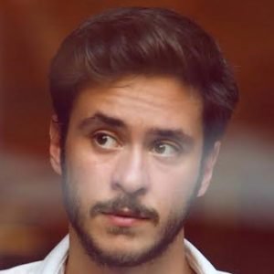 ممثل تركي يعتذر للعرب