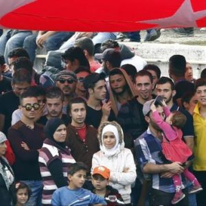 دولة أوروبية تواصل افتراءاتها ضد تركيا بخصوص التعامل مع اللاجئين