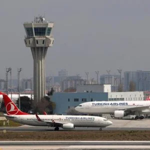 مطار أتاتورك التركي يتحول إلى حديقة شاطئية (صور)