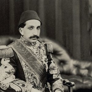 السلطان عبد الحميد الثاني.. حاول النهوض ببلاده على الطراز الأوروبي بقيم إسلامية، فهل نجح في ذلك؟