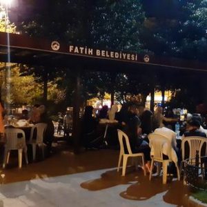 زلزال اسطنبول القوي يجبر بعض السكان على النوم في الشارع خوفاً من توابعه "ًصور" 24 زلزال اسطنبول القوي يجبر بعض السكان على النوم في الشارع خوفاً من توابعه "ًصور" 23