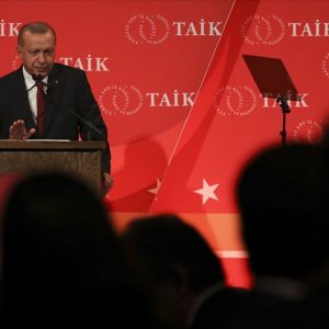 أردوغان: وجود الإرهابي “غولن” بأمريكا يدمي قلوب شعبنا