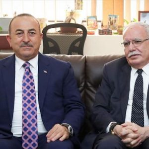 وزير الخارجية فلسطيني يُطلع نظيره التركي على تطورات خطيرة تهدد مستقبل القضية الفلسطينية