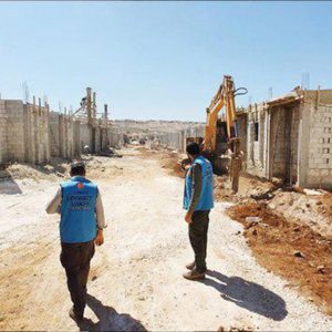 تركيا تبني مجمع سكني في إدلب