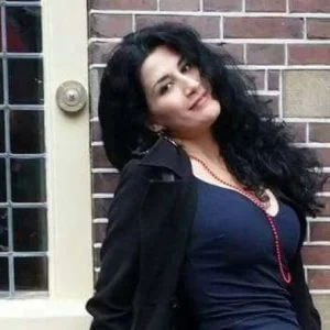 ناشطة سورية تثير موجة غضب واسعة علي فيس بوك .. هذا ما قالته عن مايا خليفة!!