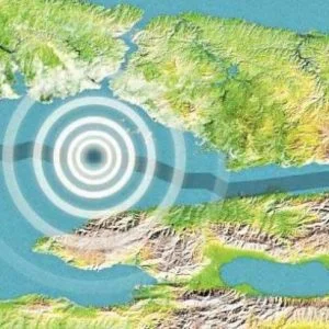 400 هزة إرتدادية تهز إسطنبول .. وصحيفة تشبه المدينة بالسرير!