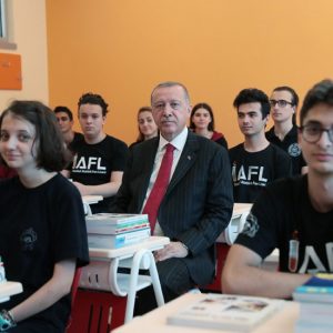 أردوغان يكشف بالأرقام عن أبرز إنجازاته في قطاع التعليم بتركيا 