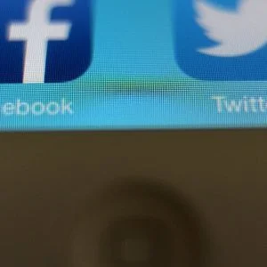 دراسة تكشف عن الدول التي يقضي سكانها أطول الأوقات على مواقع التواصل الاجتماعي