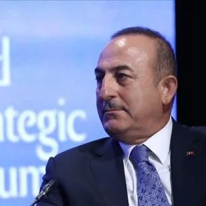 تشاووش أوغلو: المجتمع الدولي فشل في حل أزمة الهجرة