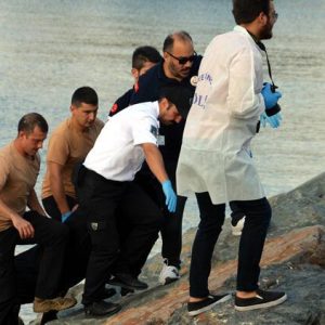 العثور على جثة سوري على حافة شاطئ بإسطنبول