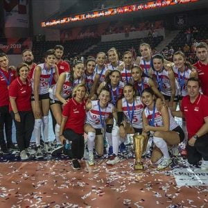 سيدات تركيا يحرزن فضية أوروبا للكرة الطائرة