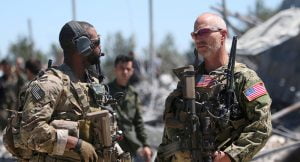 إدارة ترامب: لا نسحب القوات الأمريكية من سوريا وإنما ننقل العسكريين من شمال البلاد إلى مناطق أخرى