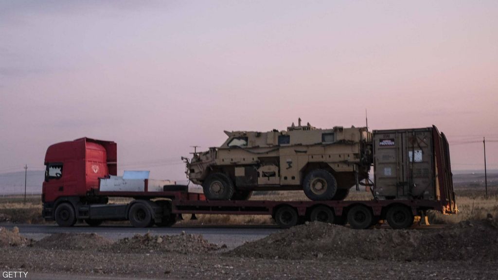 بالصور.. امريكا تترك أكبر قواعدها في سوريا 3