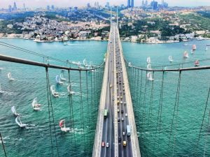 زيادة رسوم العبور من الطرق السريعة والجسور في تركيا