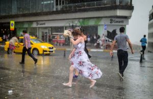 تحذير عاجل لسكان إسطنبول.. الأمطار تقترب