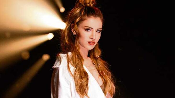 لمن يعيش علاقة حب حزينة.. إليك أغنية Yok Yok للجميلة التركية Feride مترجمة للعربية 1