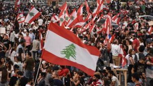 الاحتجاجات اللبنانية ومأزق الحكومة.. 3 خيارات أنسبها الدعوة لانتخابات