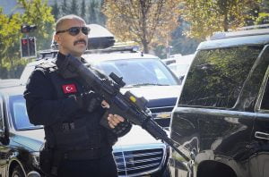 في عملية وصفت بالدقيقة.. تركيا تلقي القبض على خلية لـ “داعش” بحوزة أفرادها سلاح لا يخطر على بال!