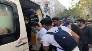 شاب يتعرض لطعن من اجل فتاة في إسطنبول
