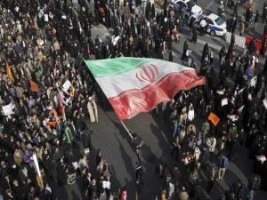 من يثير الفتن في إيران؟ ماذا يمكن أن تعد به أمريكا الشعب الإيراني؟