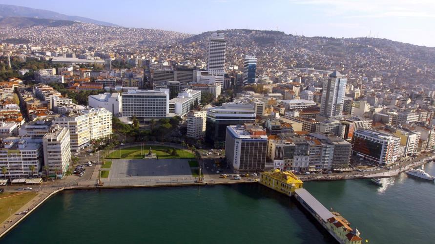 قتل عائلة كاملة بوحشية في إزمير 29