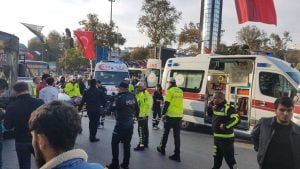 فيديو + صور.. حادث لا يصدق في "باشيكتاش" باسطنبول 9