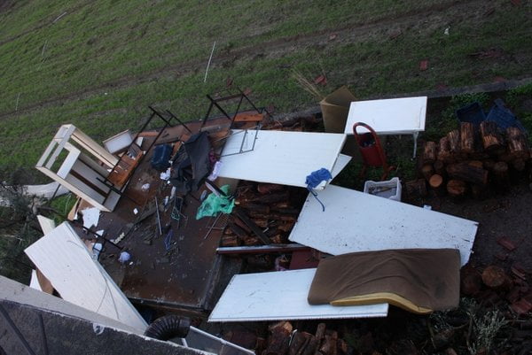 كل شيء تطاير حتى القاطرات.. إعصار يختتم أيام السنة في أنطاليا! 45