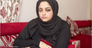 بعد فيديو “الضرب الوحشي”.. إطلاق سراح امرأة خنقت طالبة مسلمة