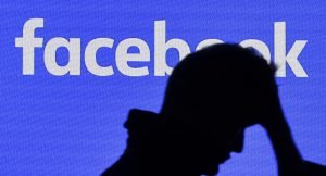 كلمة مرور حسابك على فيسبوك في خطر