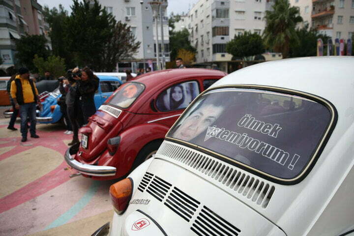 بالصور: عشاق "الخنساء" يجتمعون دعمًا للنساء في تركيا 87