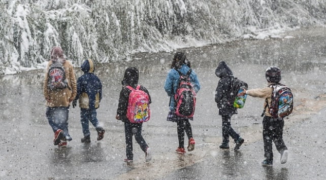 ولايات تركية تعلق الدراسة بسبب سوء الأحوال الجوية 41