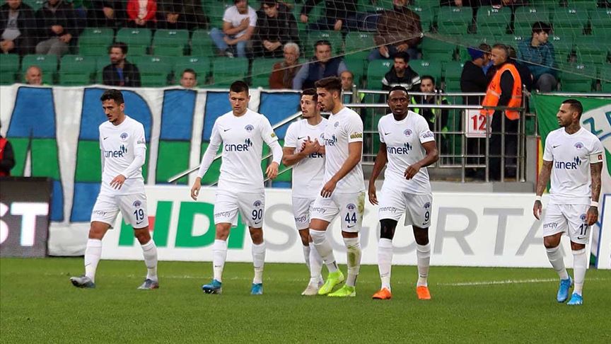  قاسم باشا يعبر ريزه سبور في الدوري التركي 25