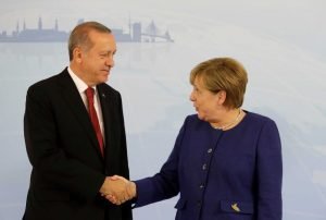 لقاء سابق بين الرئيس أردوغان والمستشارة الألمانية ميركل في إسطنبول