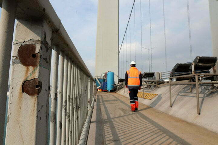 شواهد تأبى النسيان على جسر الشهداء باسطنبول (صور) 7