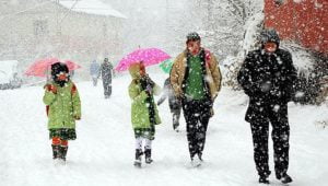 تعطيل المدارس ليومين في عدة مدن تركية بسبب كثافة الثلوج