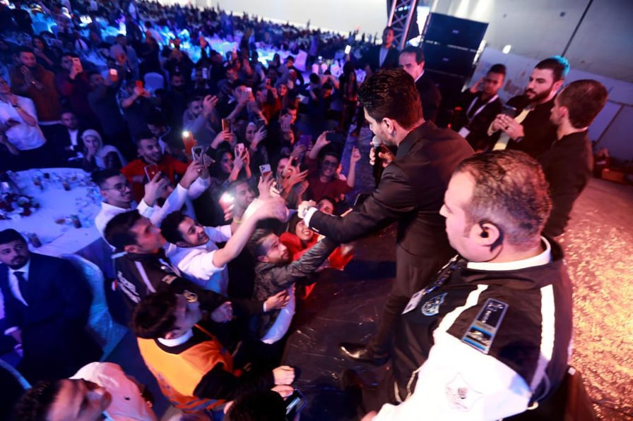 الفنان الفلسطيني محمد عساف يحلّق عاليًا بأجمل حفلات رأس السنة في اسطنبول 4 الفنان الفلسطيني محمد عساف يحلّق عاليًا بأجمل حفلات رأس السنة في اسطنبول 3