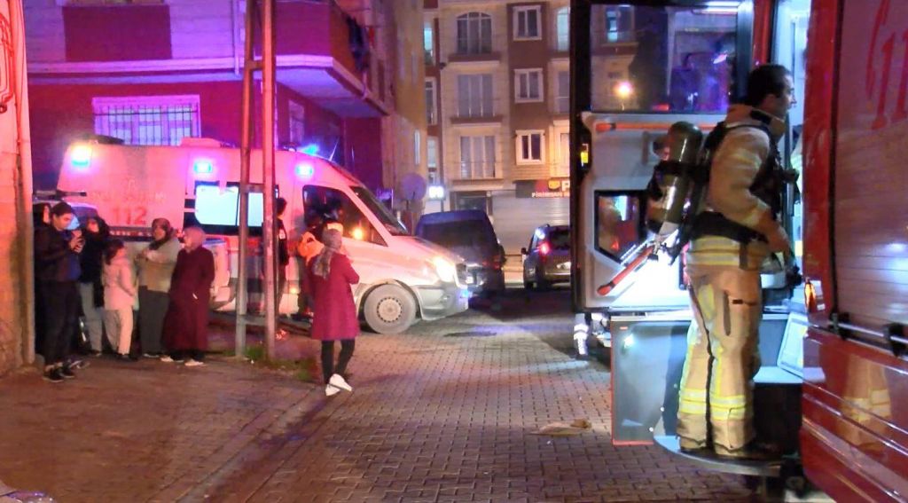 بالصور| 10 إصابات بينهم 5 أطفال باحتراق منزل في "أسنيورت" 15