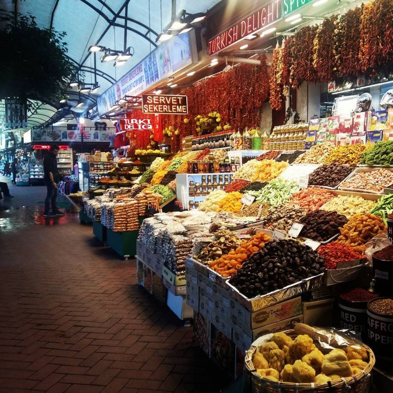 سوق في تركيا