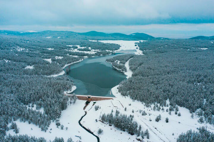 صور: منظر ساحر للزائر الأبيض في حديقة أكداغ الطبيعية غربي تركيا 5