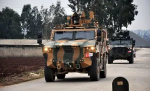 تعزيزات عسكرية تركية كبيرة على الحدود مع سوريا