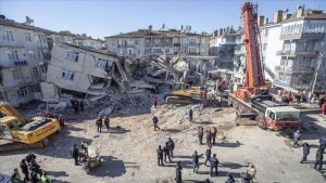 ارتفاع عدد وفيات زلزال ألازيغ التركية