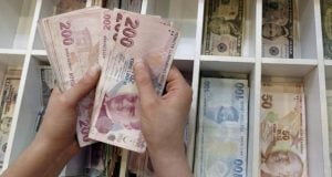 انخفاض عجز الحساب الجاري في تركيا إلى مستوى قياسي