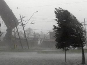 “عاصفة قوية” تضرب معظم أنحاء تركيا