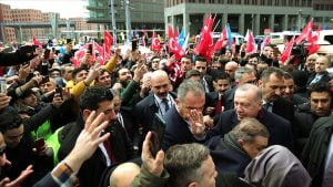 هكذا استقبل أبناء الجالية التركية أردوغان في برلين