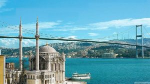 شواهد تأبى النسيان على جسر الشهداء باسطنبول (صور)