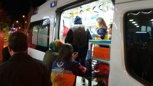 بالصور| محاولة انتحار فتاة في ساحة "نازلي" وتدخلات واسعة لإيقافها 11