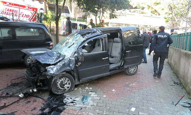 المركبة التي أصيبت بها الأسرة