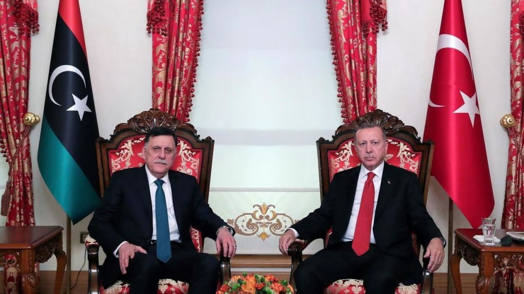 لقاء سابق بين الرئيس أردوغان وفايز السراج في ليبيا